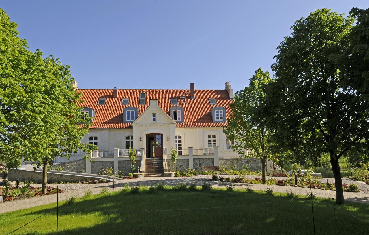 Hotel Gutshaus Parin - Bio- Und Gesundheitshotel Moor-Rolofshagen Buitenkant foto